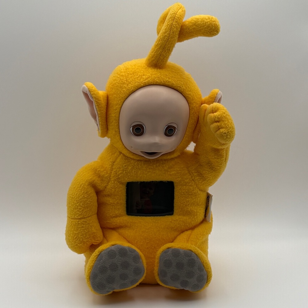 Teletubbies Tummy Surprise Laa-Laa Yellow Plush 1998 Playskool